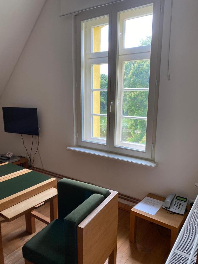 Gutshaus Mit Seeblick - Oekologisch & Nachhaltig Lubow Exterior foto